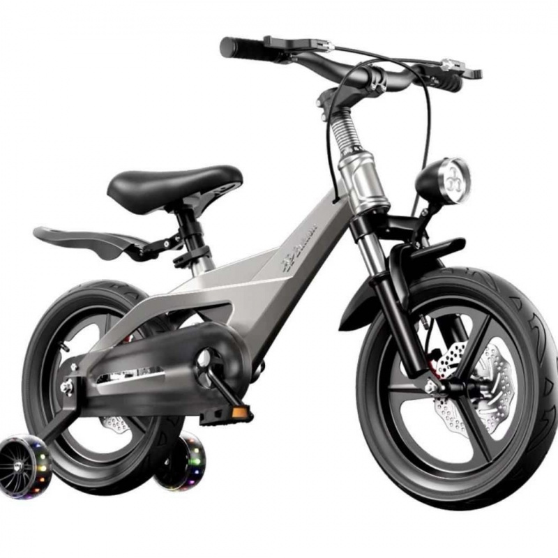 マグネシウム合金製キッズ自転車 2～8歳 男の子 女の子用  - Cycling Gear Of The Year のレビューと価格